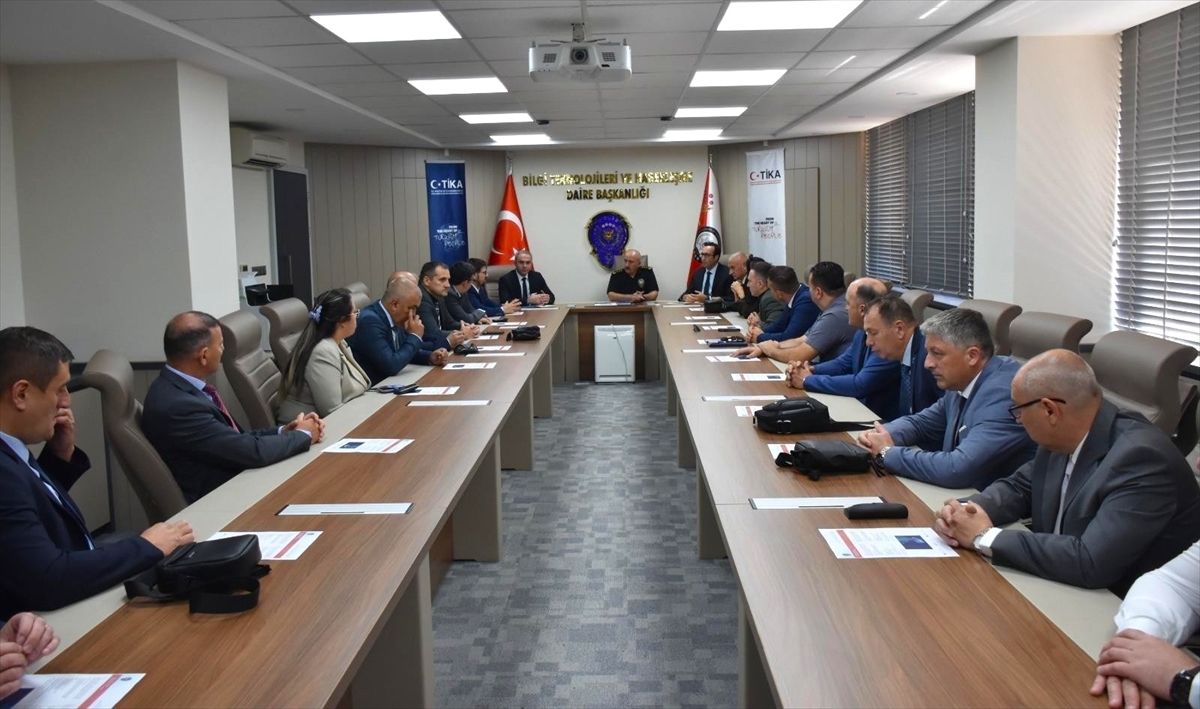 TİKA'dan Bosna Hersekli Polis Yetkililerine Geniş Kapsamlı Bilgi Güvenliği Eğitimi