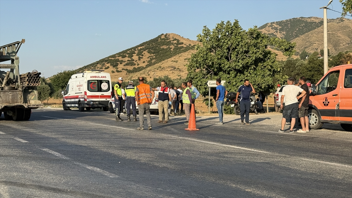Tire'de Trafik Kazasında 14 Yaşında Hayatını Kaybeden Çocuk Aileleri Yasa Boğdu