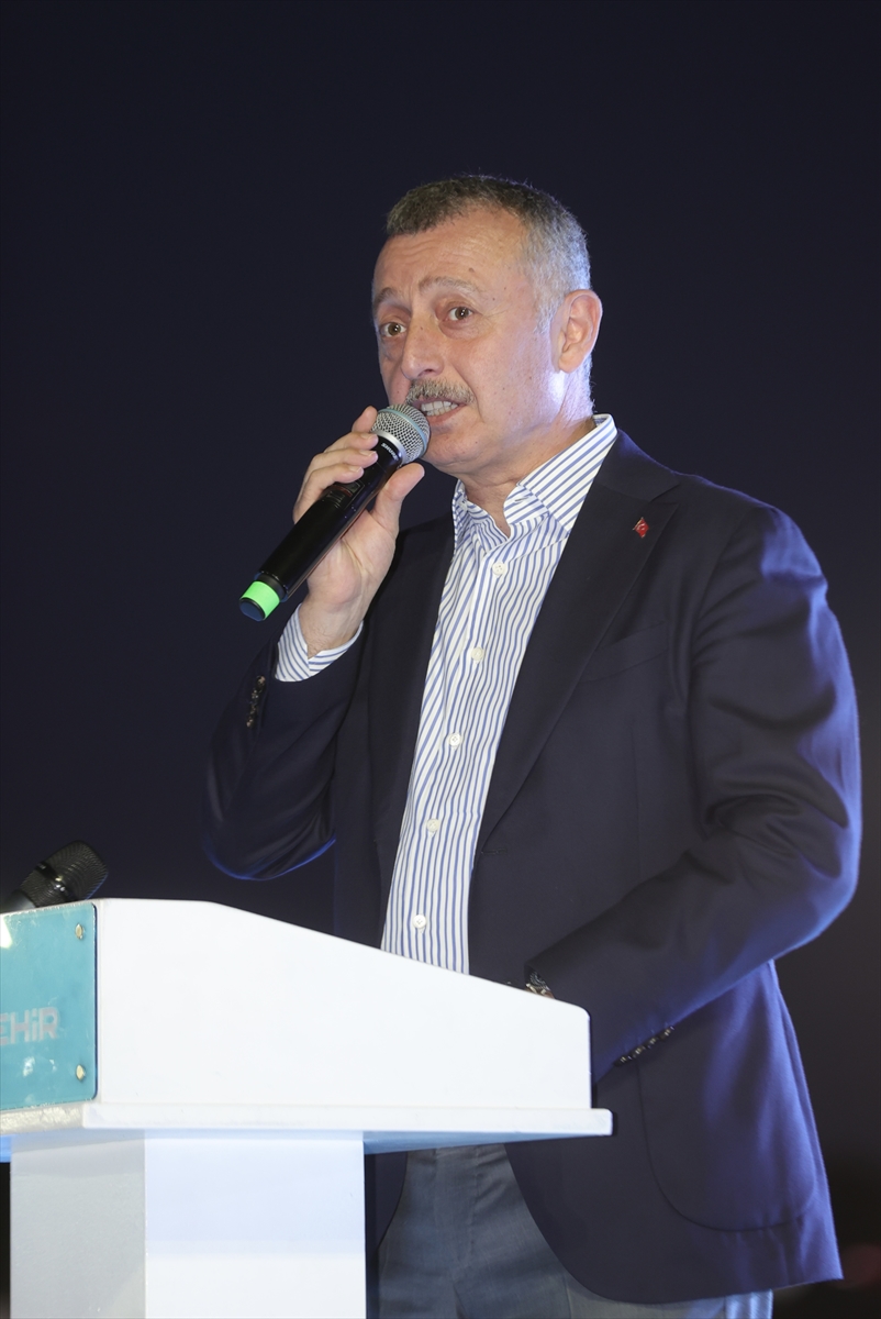 Kocaeli Balkan Halk Oyunları Festivali Coşkuyla Başladı