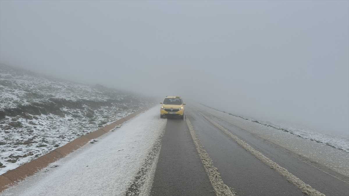 Bayburt'ta Temmuz Ayında Kar Sürprizi