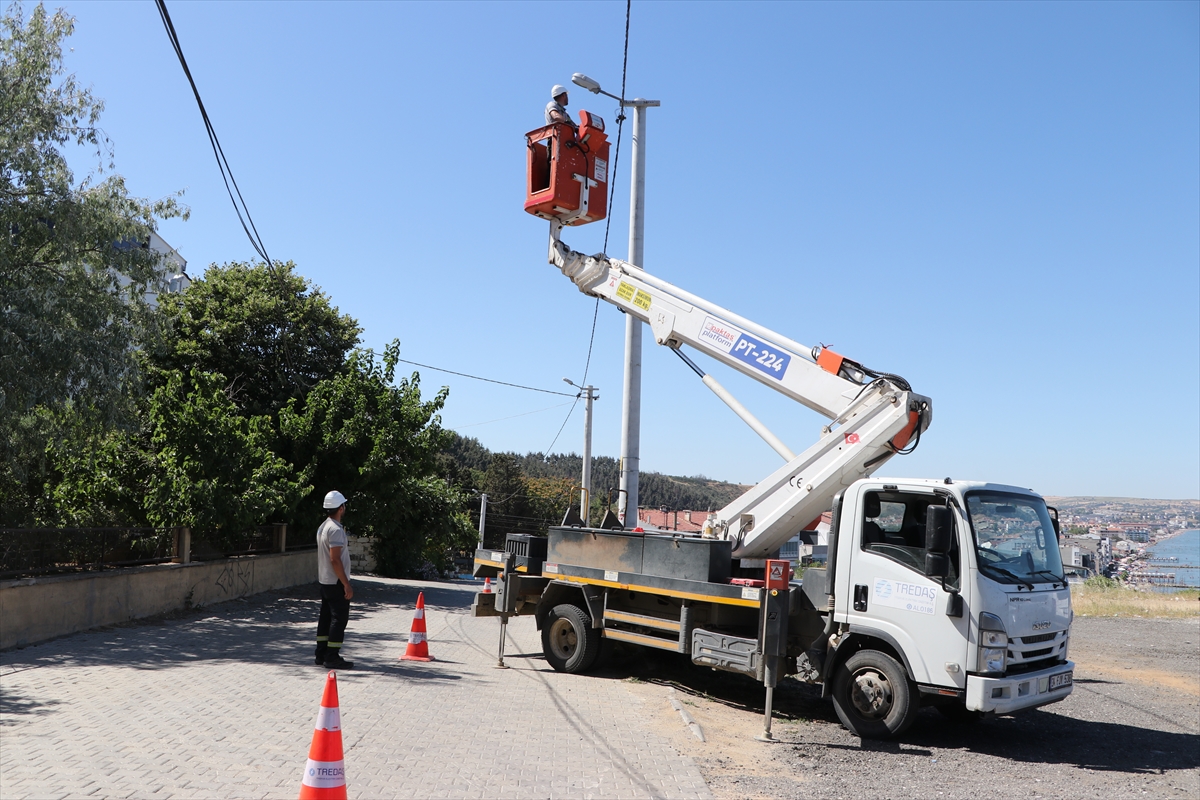 Trakya'da Enerji Timleri Yaz Sıcaklarında Güç Sağlamaya Devam Ediyor