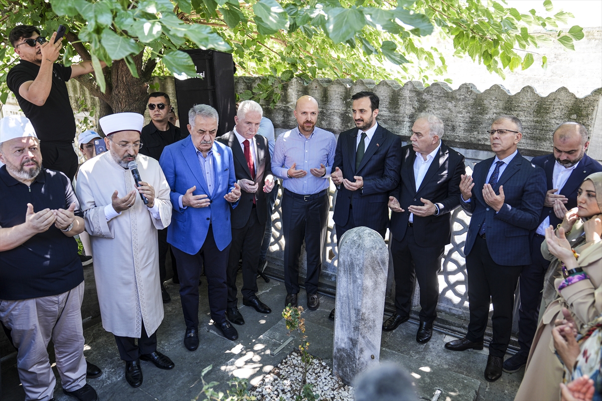 Süleymaniye Camisi'nde Aşure Günü Geleneği Mimar Sinan'ın Hatırasını Yaşatıyor