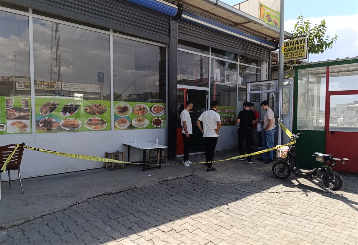 Diyarbakır Bismil'de Kardeşlerin Çatışması Çevredekileri Yaraladı