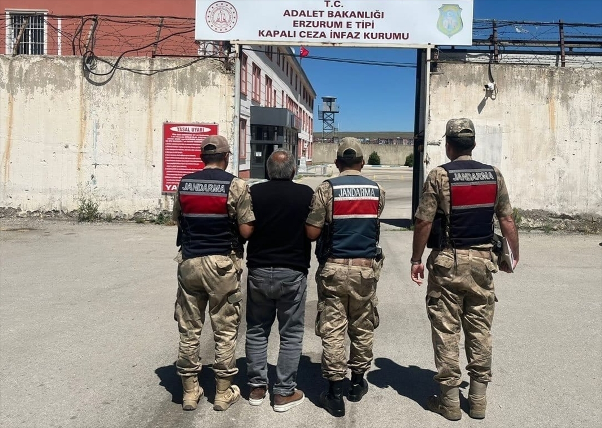 Erzurum Jandarması Aranan 100 Kişiyi Yakaladı