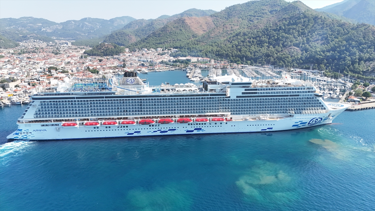 Aroya Kruvaziyeri ile Marmaris'e Yolculuk Başladı