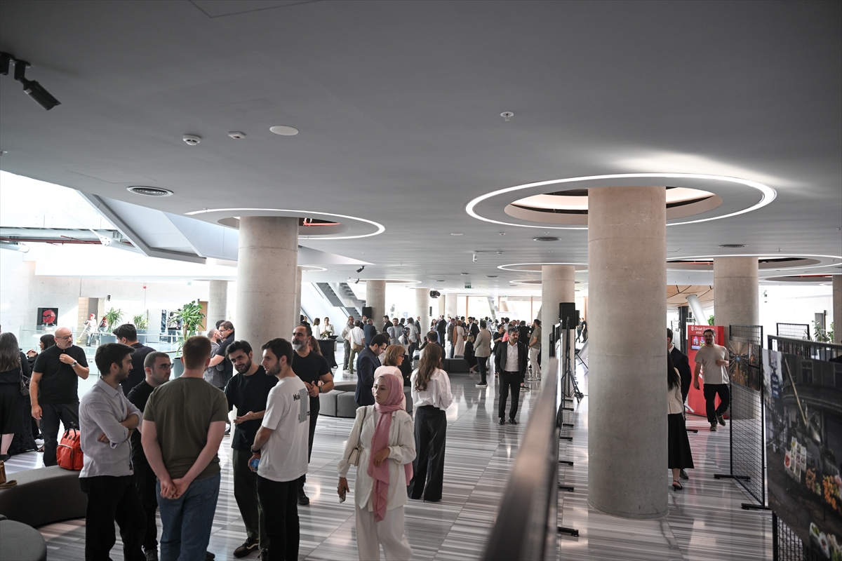 İstanbul Photo Awards 2025 Ankara'da Unutulmaz Bir Açılış Gerçekleştirdi