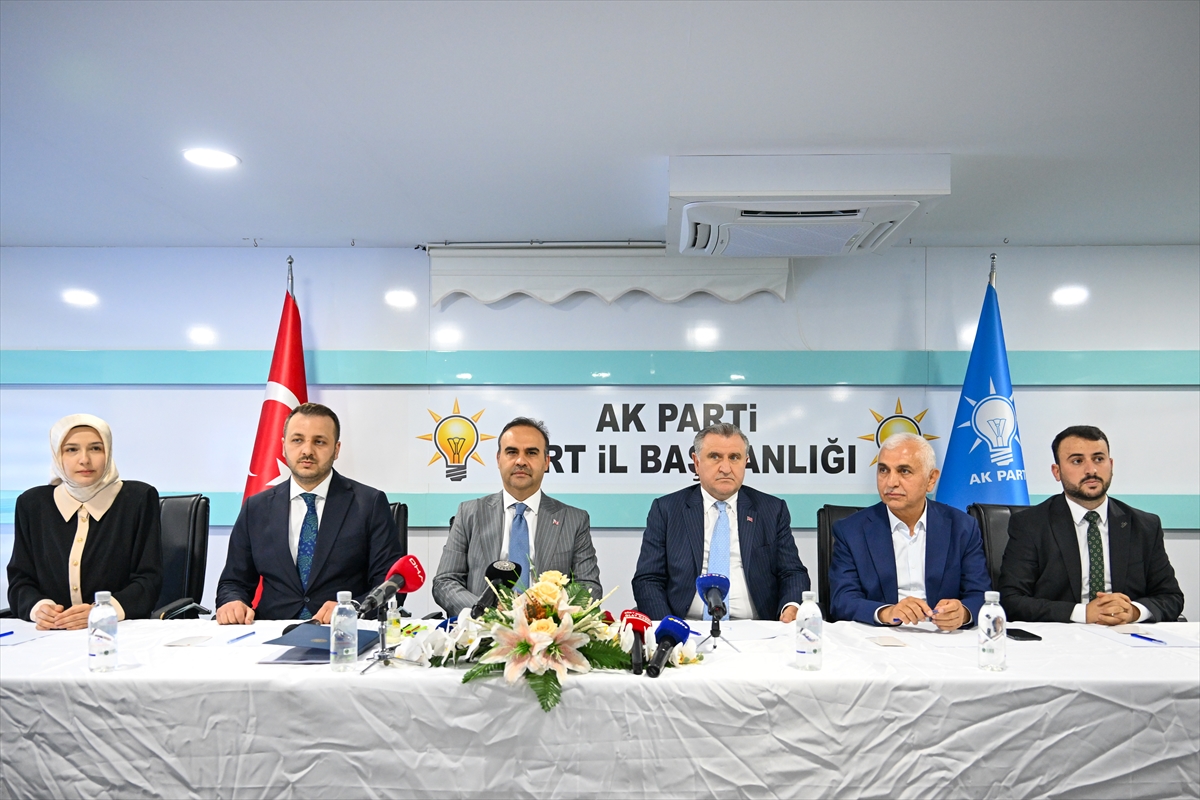 Bak ve Kacır'ın Siirt Ziyareti Ekonomik Kalkınma İçin Yeni Umutlar Taşıyor