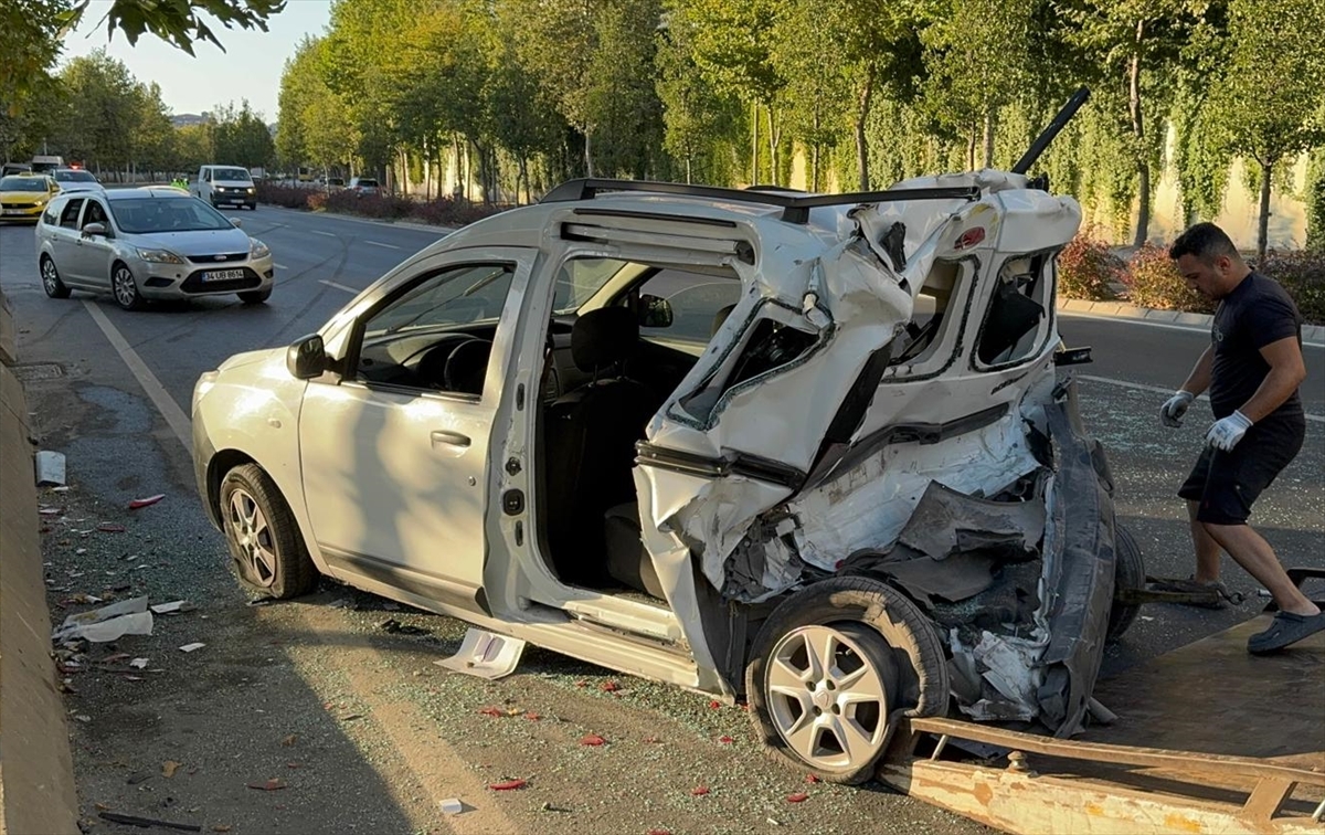 Küçükçekmece'de Yaşanan Trafik Kazası ve Detaylar