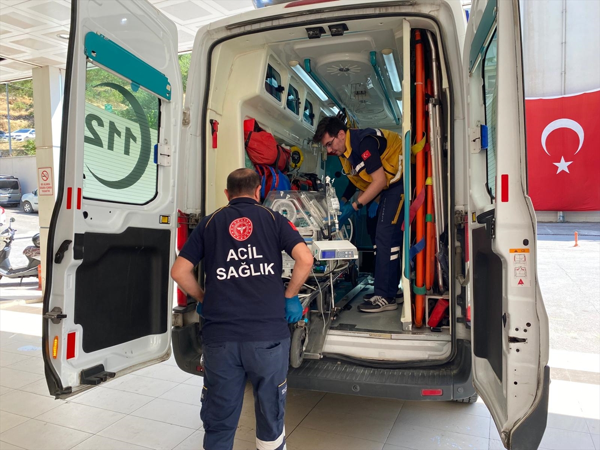 Prematüre Bebek İçin Ambulans Helikopter Amasya'dan Ankara'ya Uçtu