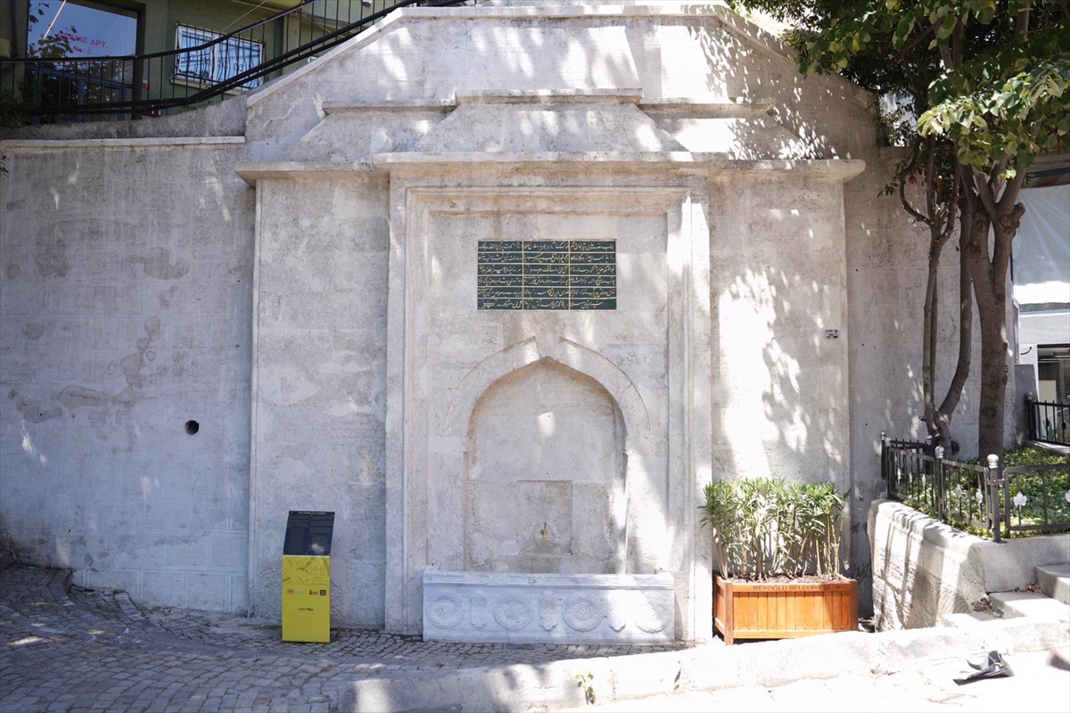 Beyoğlu'ndaki Tarihi Çeşmeler Yeniden Suya Kavuştu