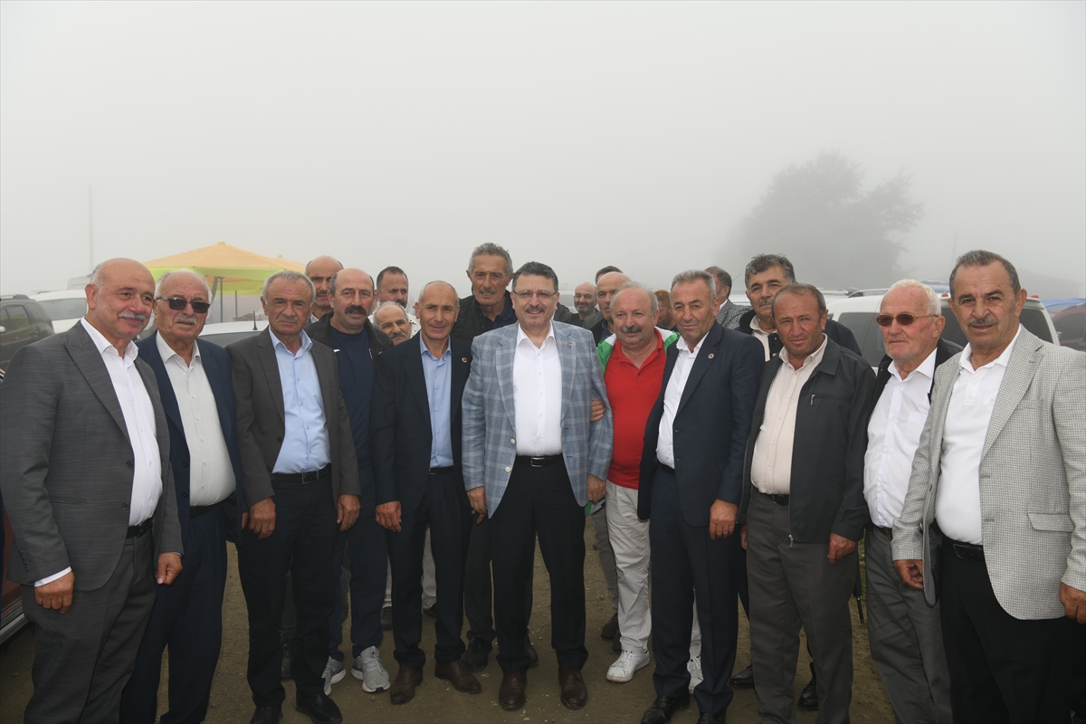 Trabzon'un Huzur Dolu Kaçış Noktası: Çalköy Hırsafa Yayla Şenliği'nde Kültürel Esintiler