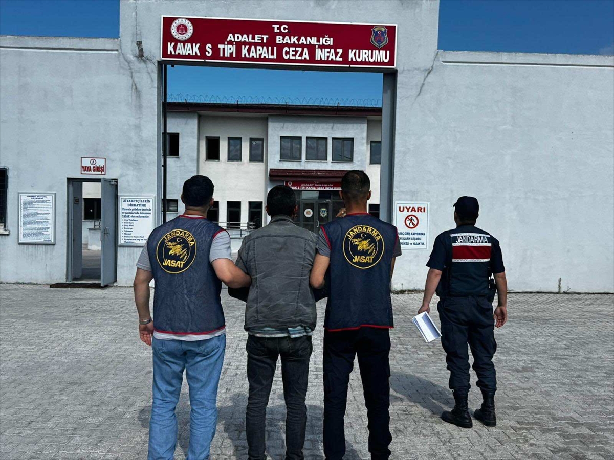 Samsun'da Aranan Suçlu 15 Yıl Hapis Cezasıyla Yakalandı