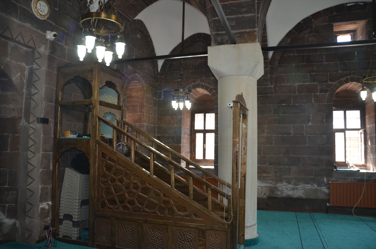 Muş'ta Tarihi Murat Paşa Camisi Görkemli Bir Şekilde Yeniden Açılıyor