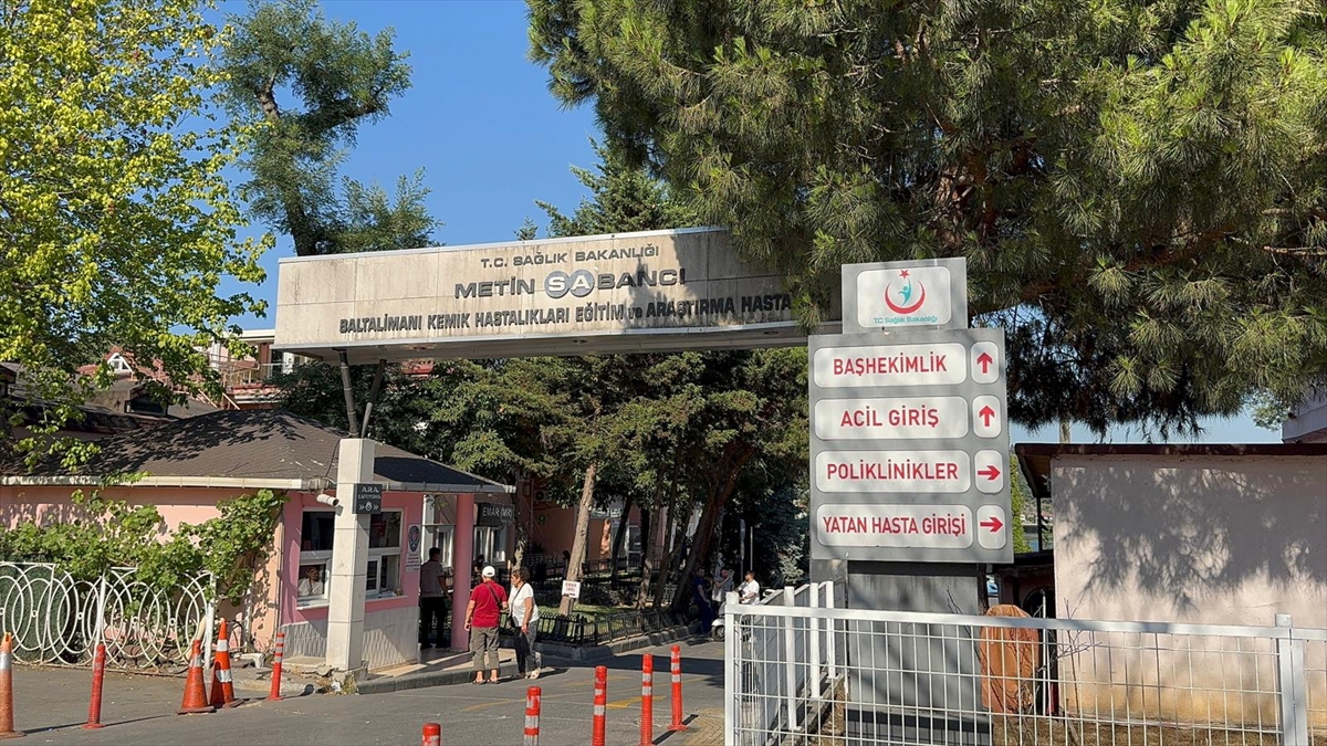 Sarıyer'de Hastane Yangını Korkuttu: Müdahale Başarılı