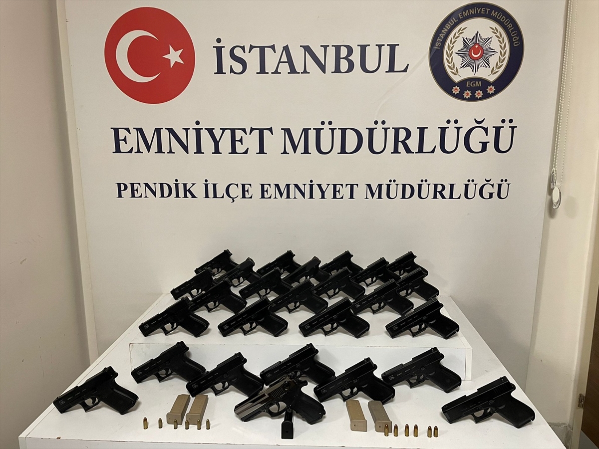 İstanbul'da Yasa Dışı Silah Ticareti Operasyonu Nefesleri Kesti