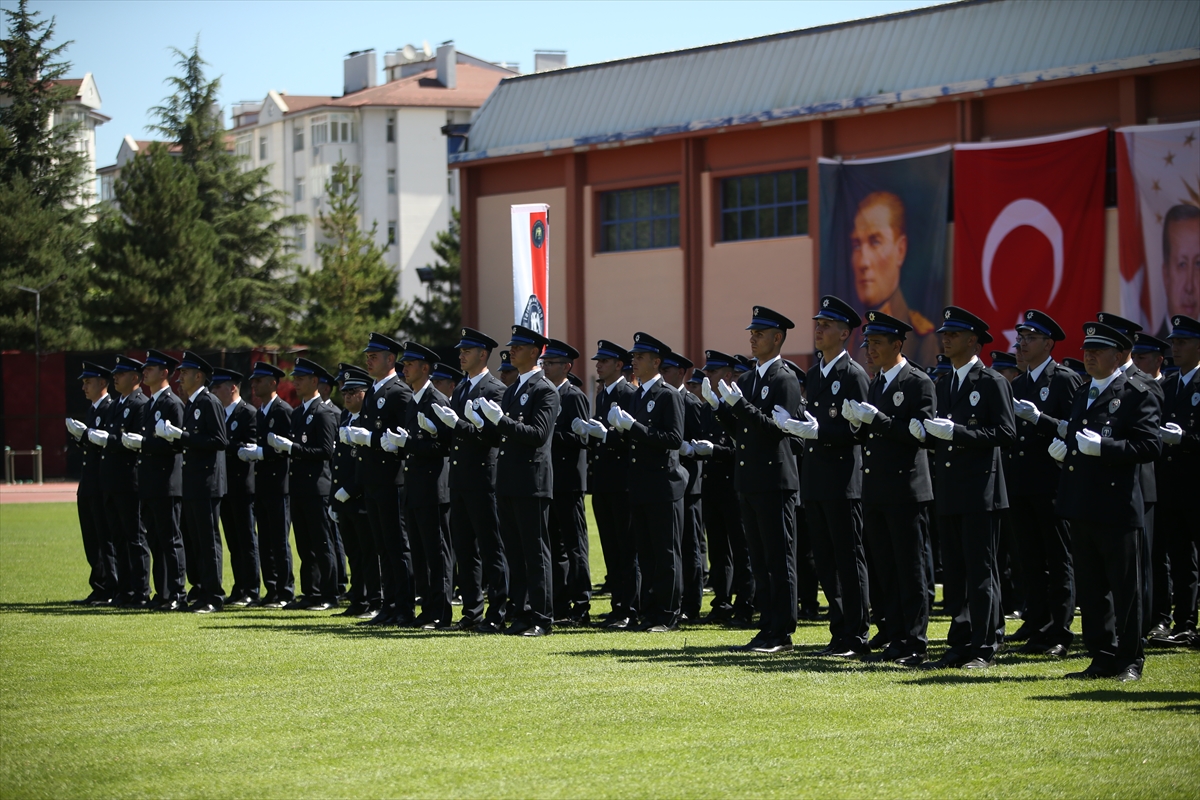 Kastamonu'da Coşkulu PMYO Mezuniyet Töreni