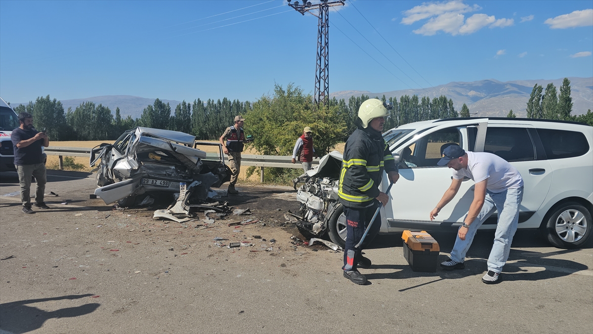 Erzincan'da Kaçınılmaz Zincirleme Kaza Yaralılarla Sonuçlandı