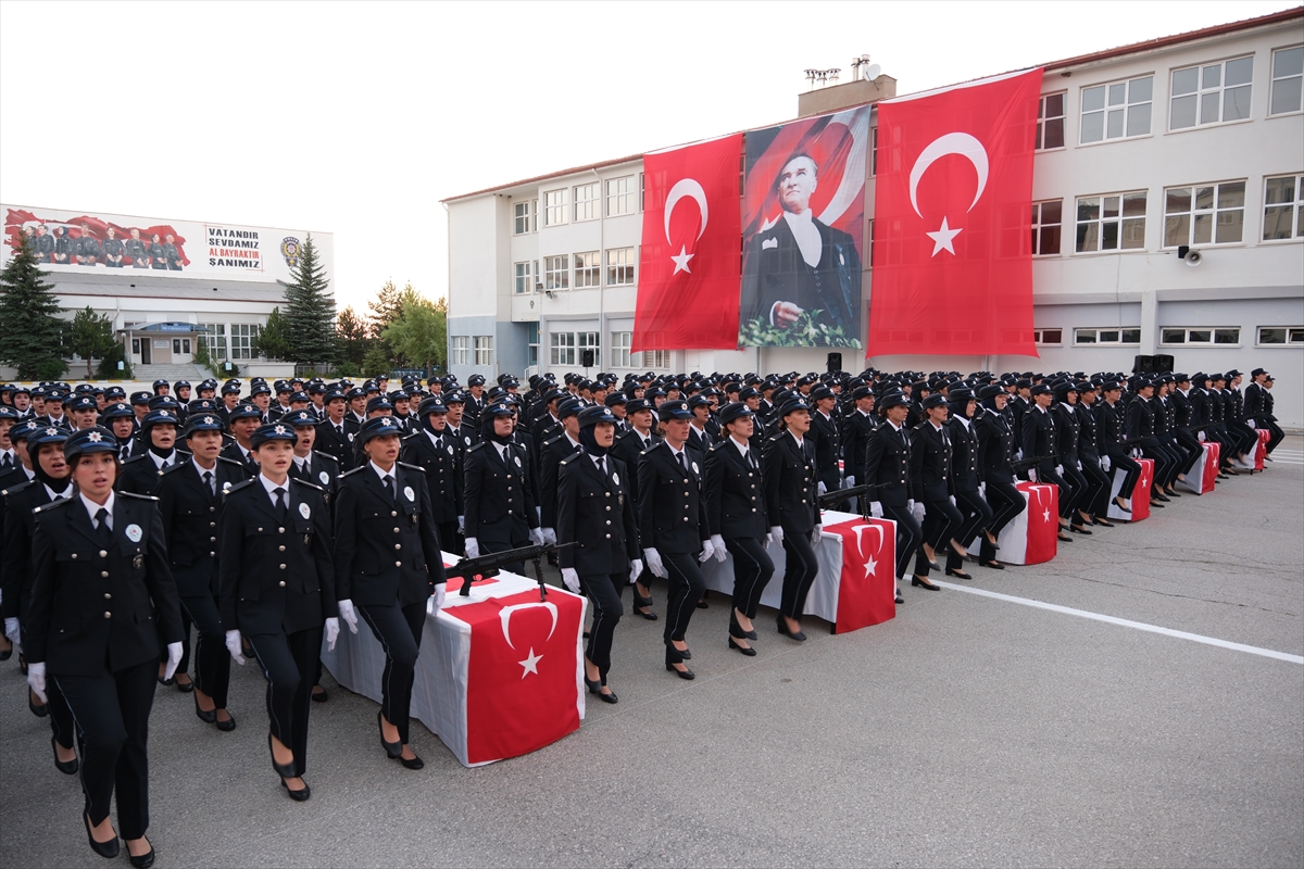 297 Kadın Polis Yozgat'tan Mezun Oldu Görevlerine Hazır