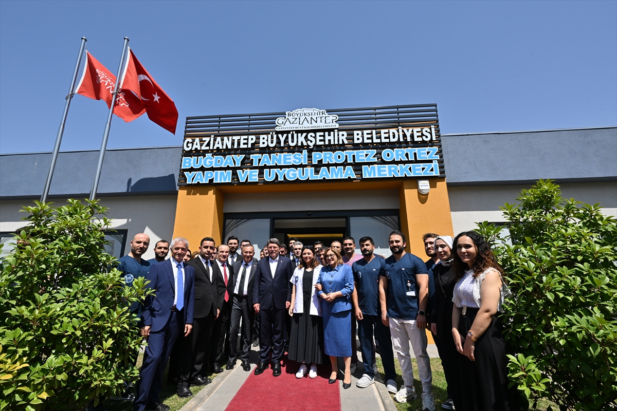 Adalet Bakanı Tunç'un Gaziantep Çıkarması: Ziyaretlerde Renkli Anlar