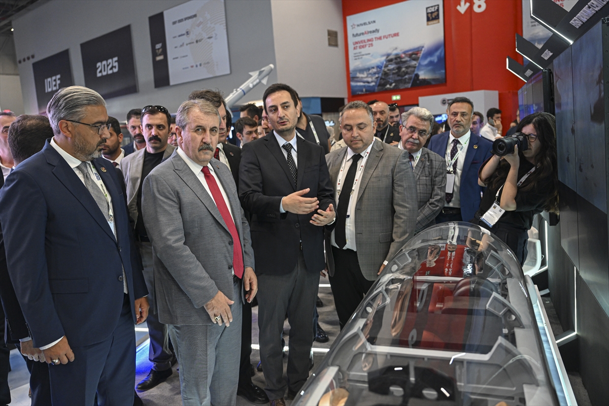 Mustafa Destici IDEF 2025 Fuarında Türkiye'nin Savunma Gücünü Vurguladı