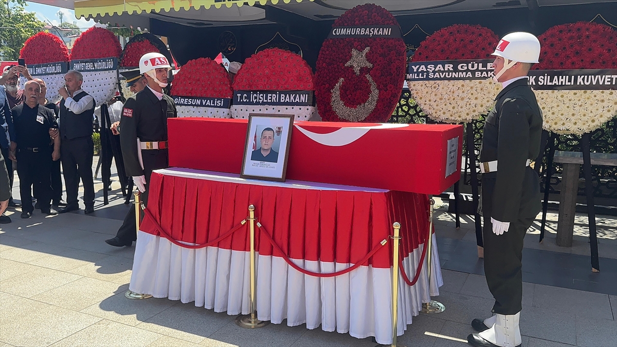 Şehit İkmal Er Semih Erdoğan Giresun'da Sonsuzluğa Uğurlandı