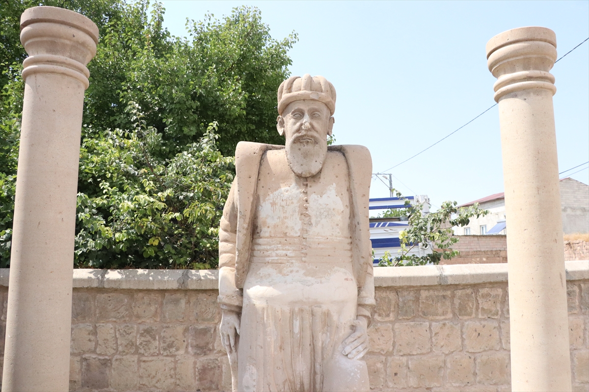 Mimar Sinan'ın Heykeline Yapılan Saldırı Sonrası Onarım Tamamlandı