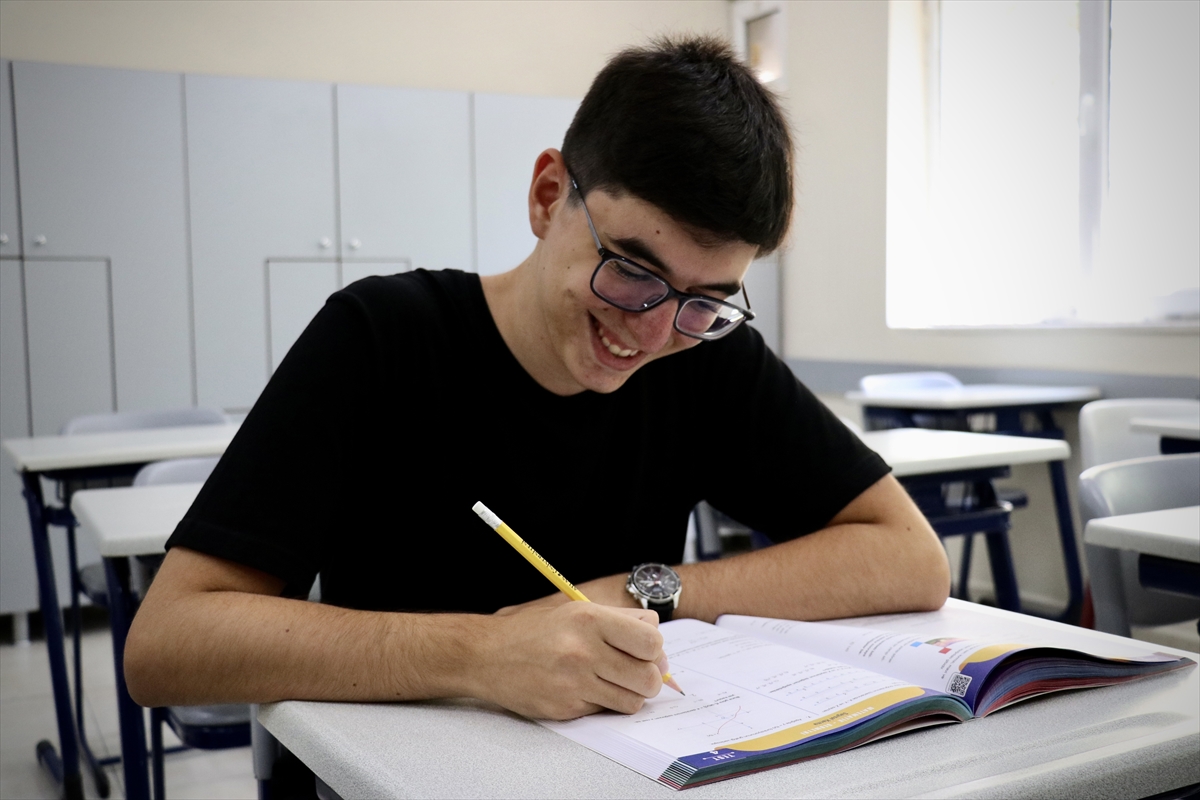Türkiye 5'incisi Atakan'ın Kapsamlı Hedefi: Doktorluk Yolu