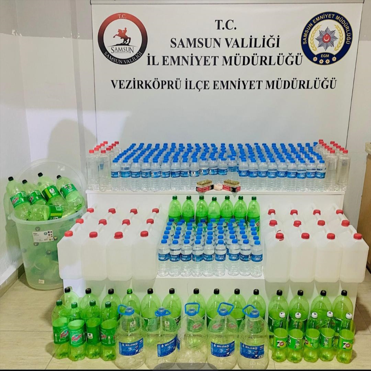 Samsun'da Sahte İçki Operasyonu: Etil Alkol Ele Geçirildi