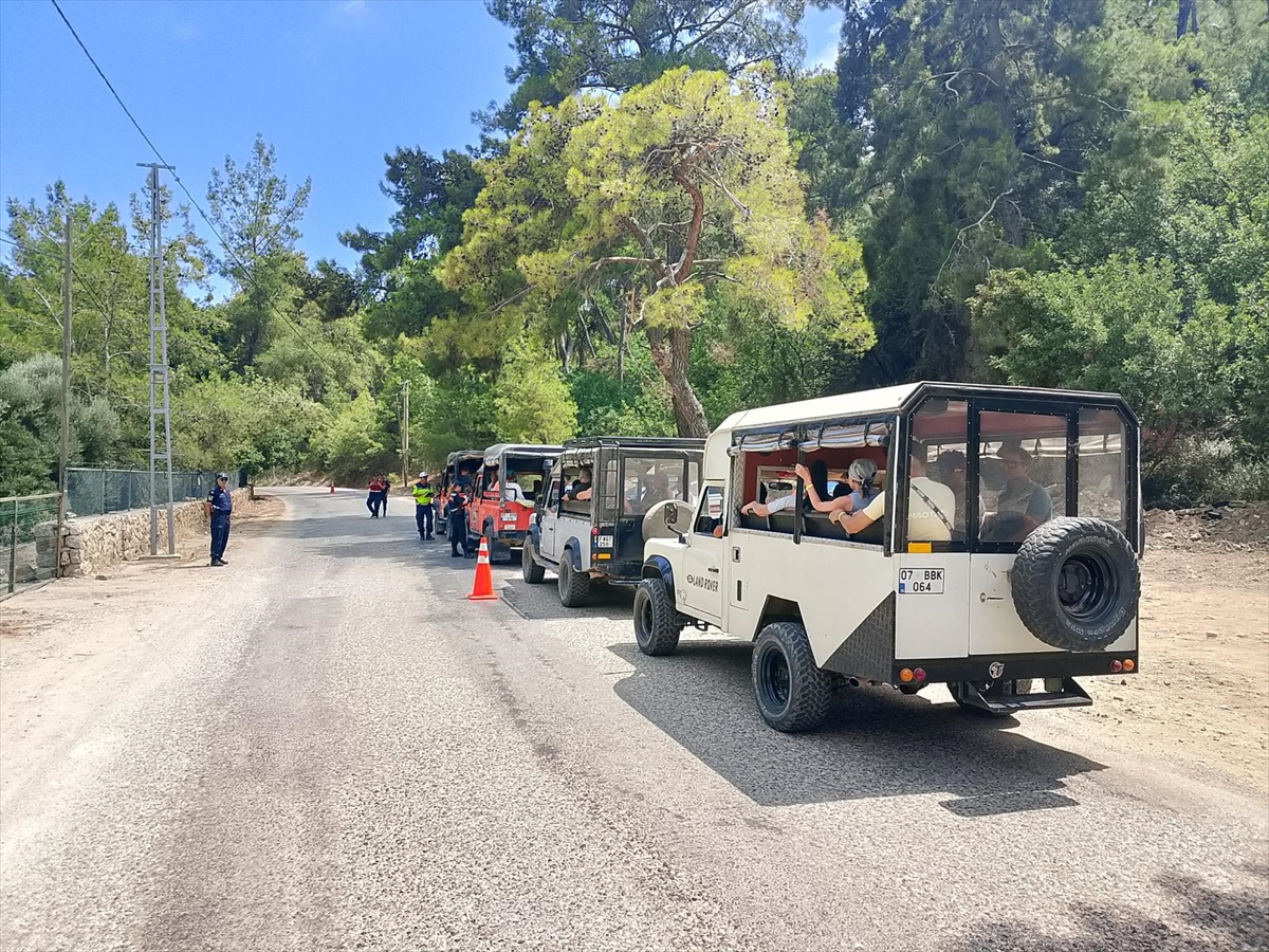Antalya'da Safari Araçlarına Yönelik Özel Denetimler Hız Kesmiyor