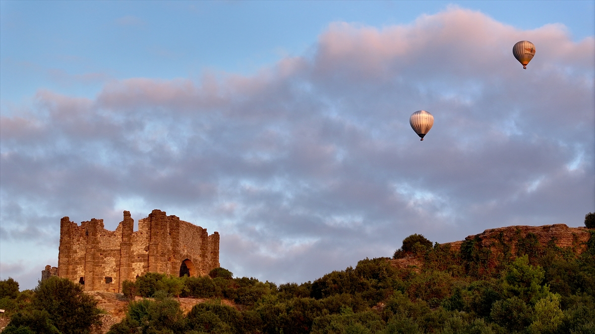 Antalya'nın Sıcak Hava Balonları ile Turizmde Yeni Rota