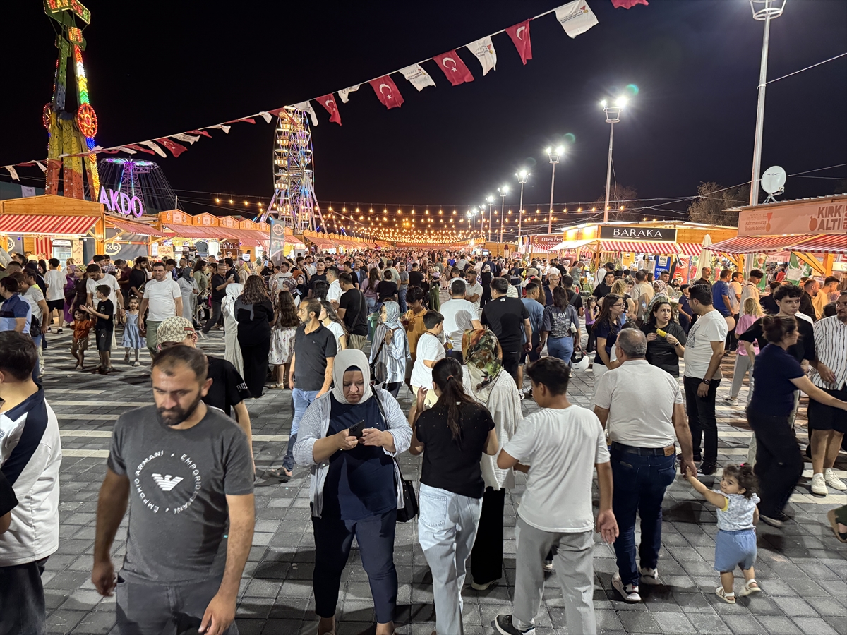 Kahramanmaraş Ağustos Fuarı Renkli Etkinliklerle Başladı