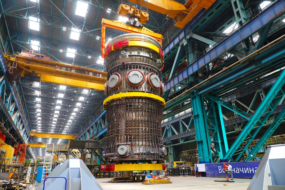 Rosatom'un İnovatif Enerji Hamlesi: BREST-OD-300 Reaktörü Üretildi