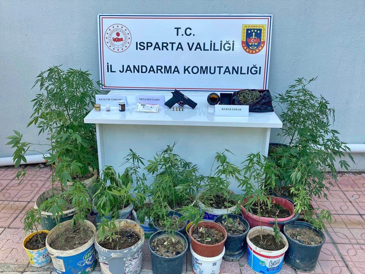 Isparta'da Uyuşturucu Operasyonu Şarkikaraağaç'ta Büyük Darbe