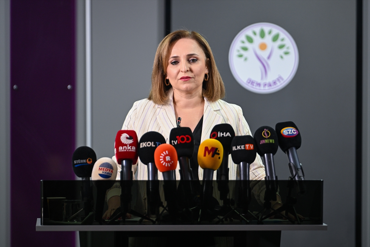 DEM Parti Sözcüsü Ayşegül Doğan'dan Hayati Açıklamalar