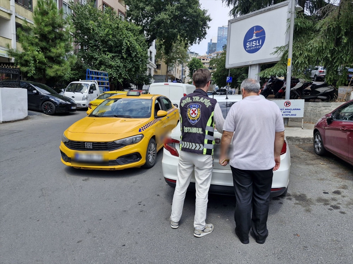 Fatih'te Yolcu Seçen Taksi Şoförüne Kesilen Ağır Ceza