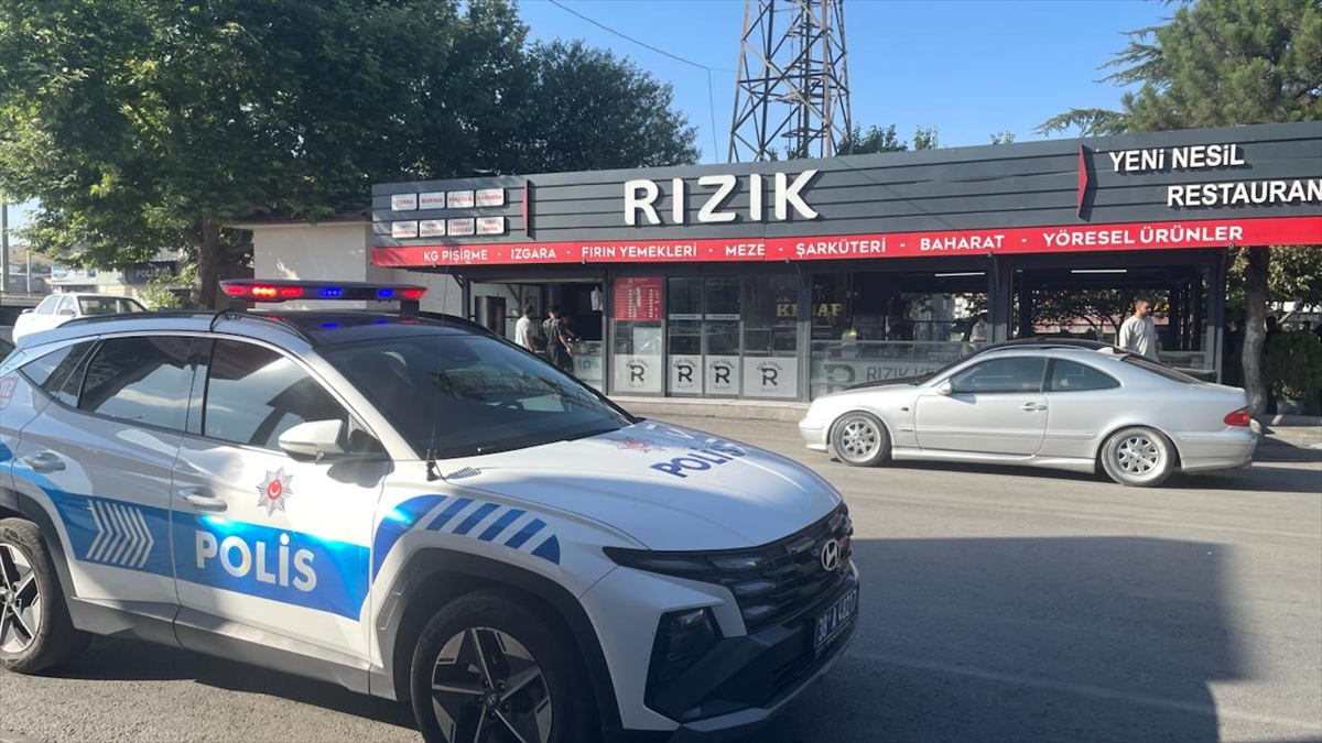Kayseri'de Döner Ustası Silahlı Saldırıya Uğradı: Olayın Ardındaki Sır Perdesi