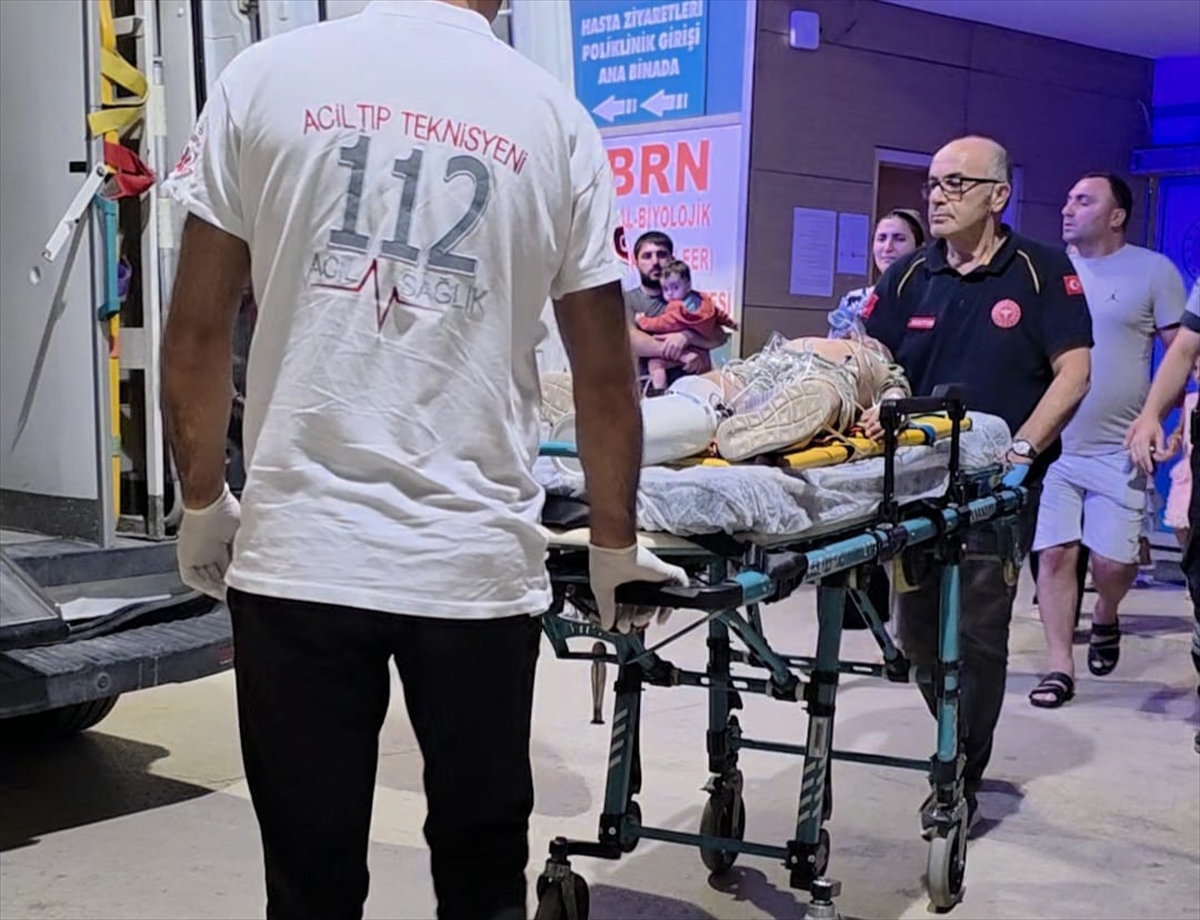 İnegöl'de Kazada Ağır Yaralanan Çocuğun Durumu Endişe Uyandırıyor