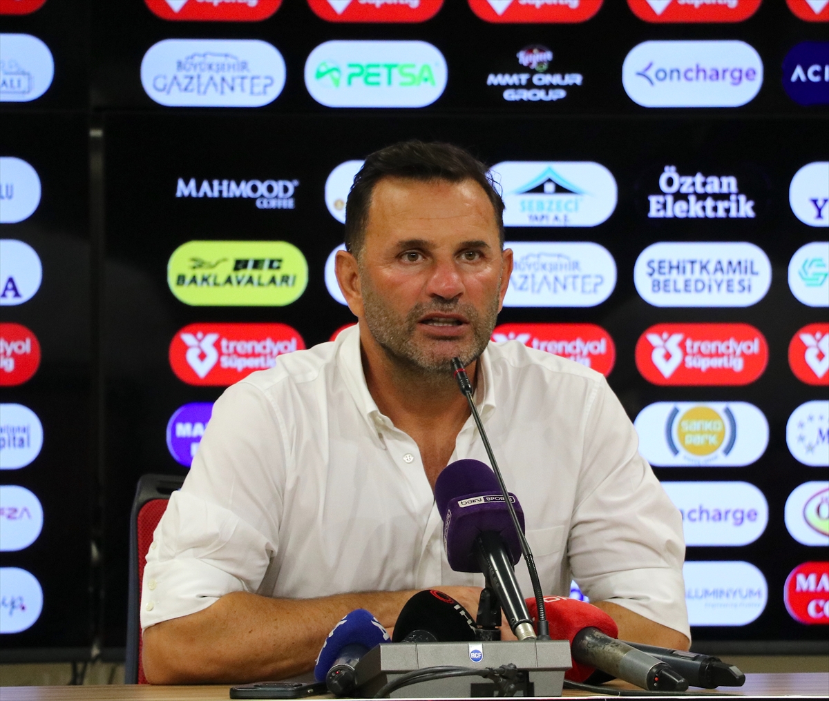 Galatasaray'dan Sezonun Açılışında Farklı Galibiyet