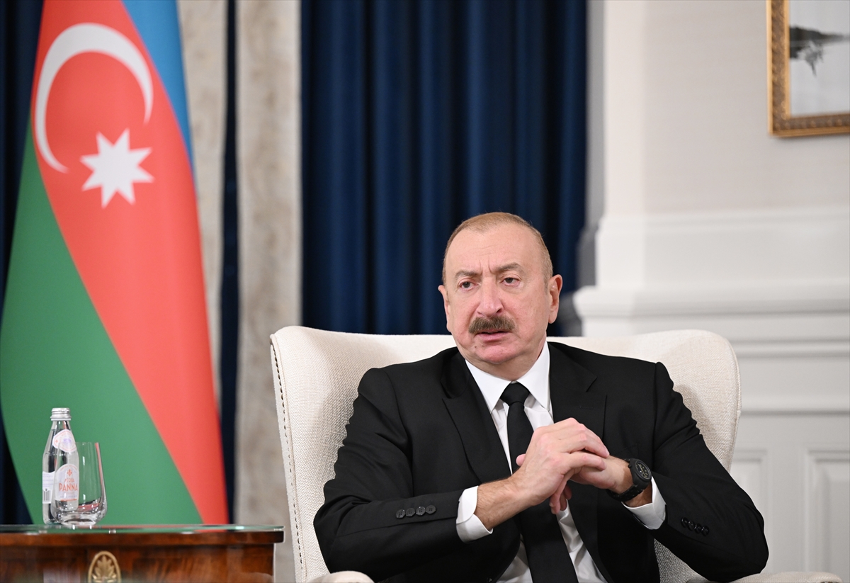 Azerbaycan ve Ermenistan Beyaz Saray'da Barış Yolunda