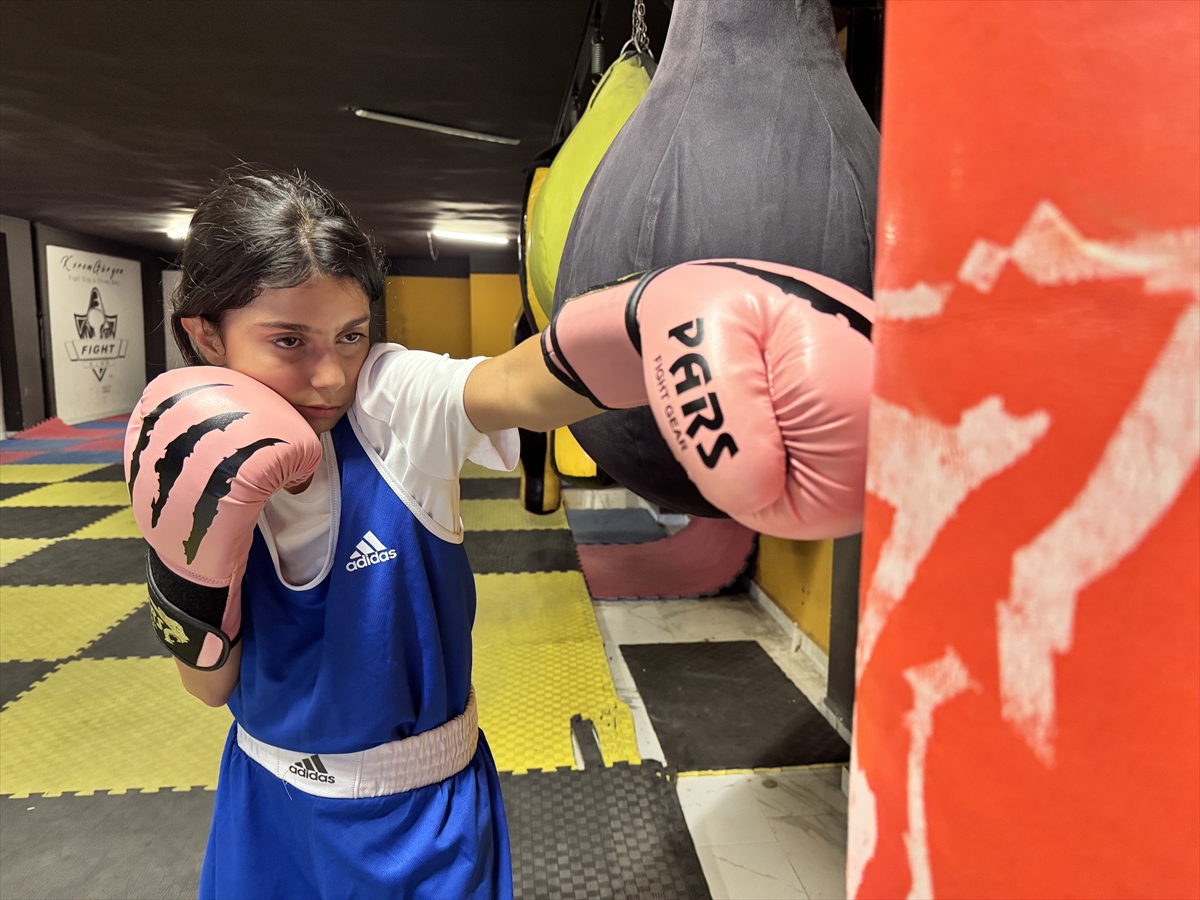 Genç Sporcu Eylül Gürgen Boks Ringlerinde Parlıyor