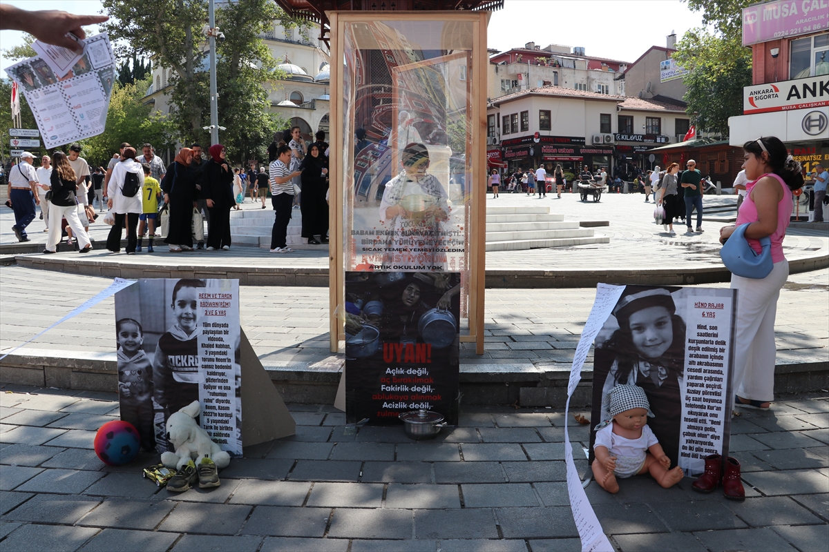 Bursa'da İmam Hatip Öğrencileri Gazze İçin Sessiz Etkinlik Düzenledi