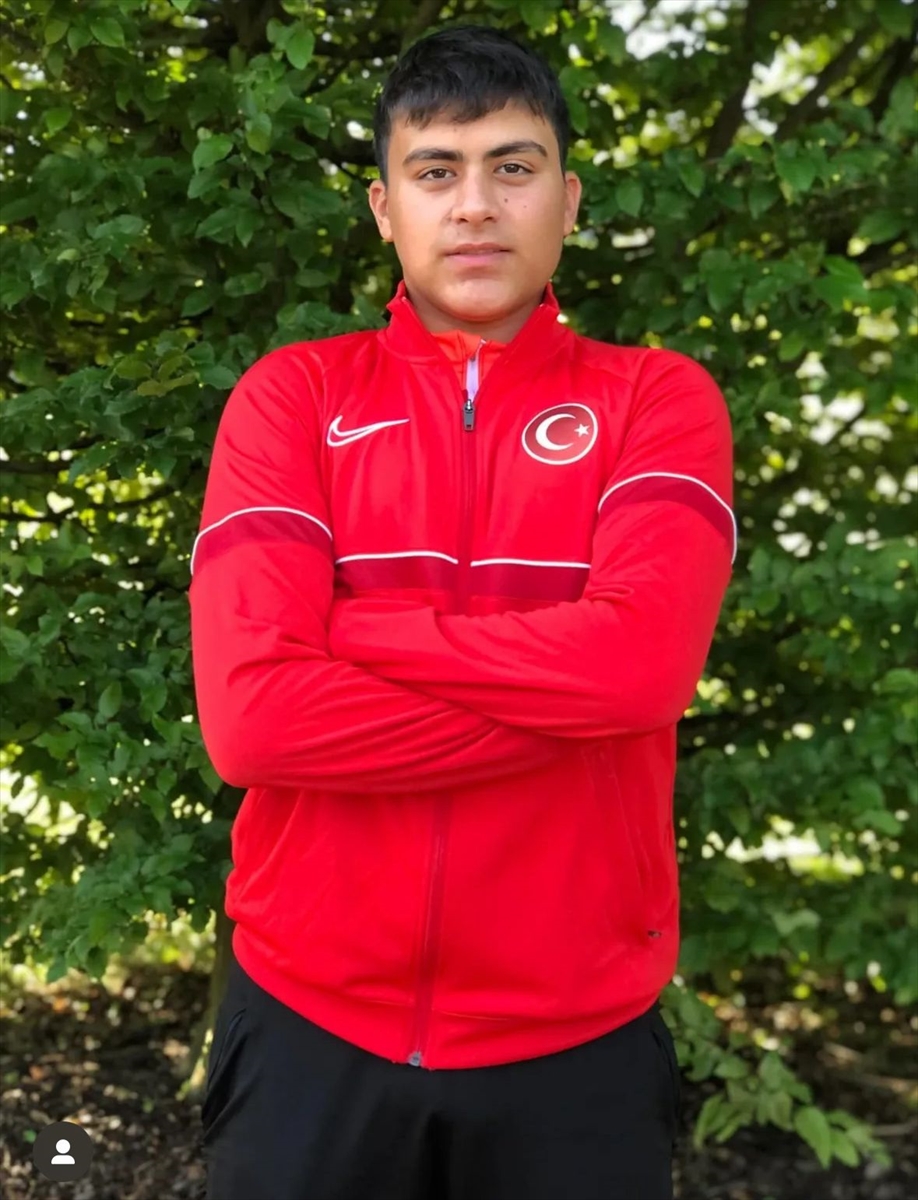 Türk Milli Sporcusu Muaz Erdem Madran Çekya'dan Altınla Döndü