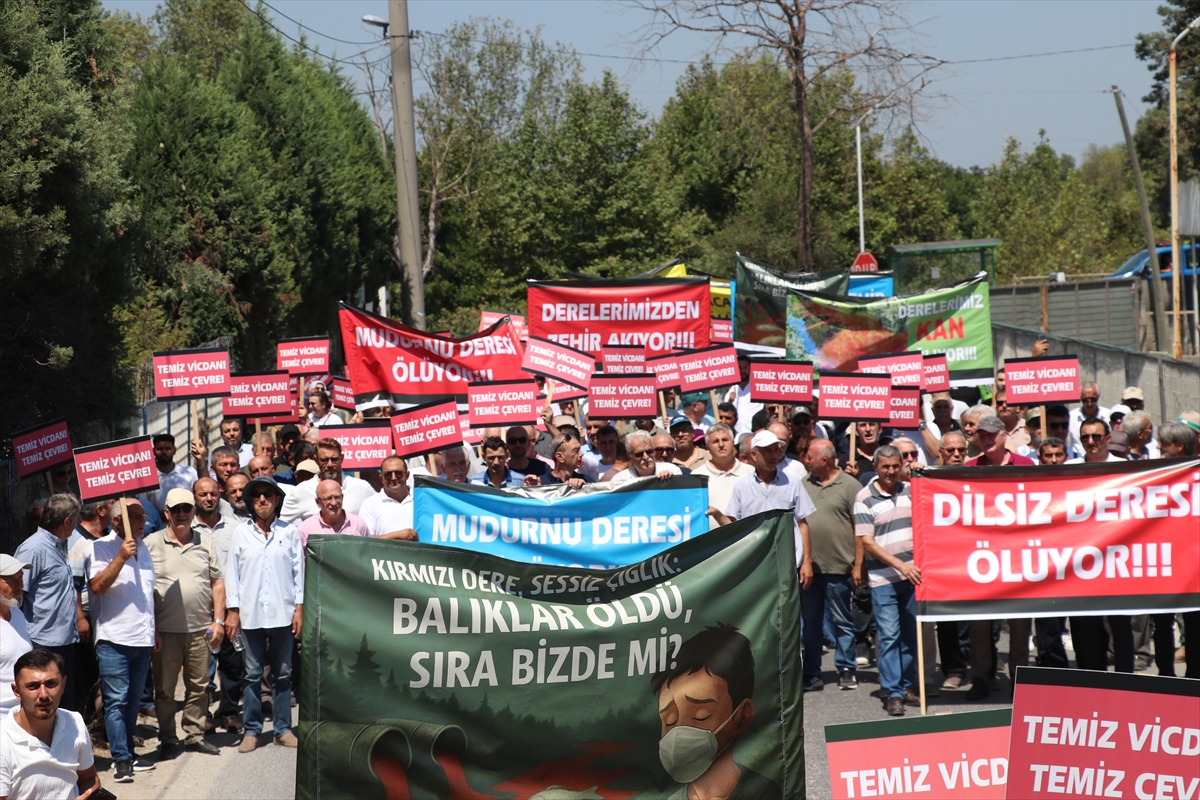Sakarya'da Çevreciler Fabrika Atıklarına Karşı Seslerini Yükseltmeye Devam Ediyor