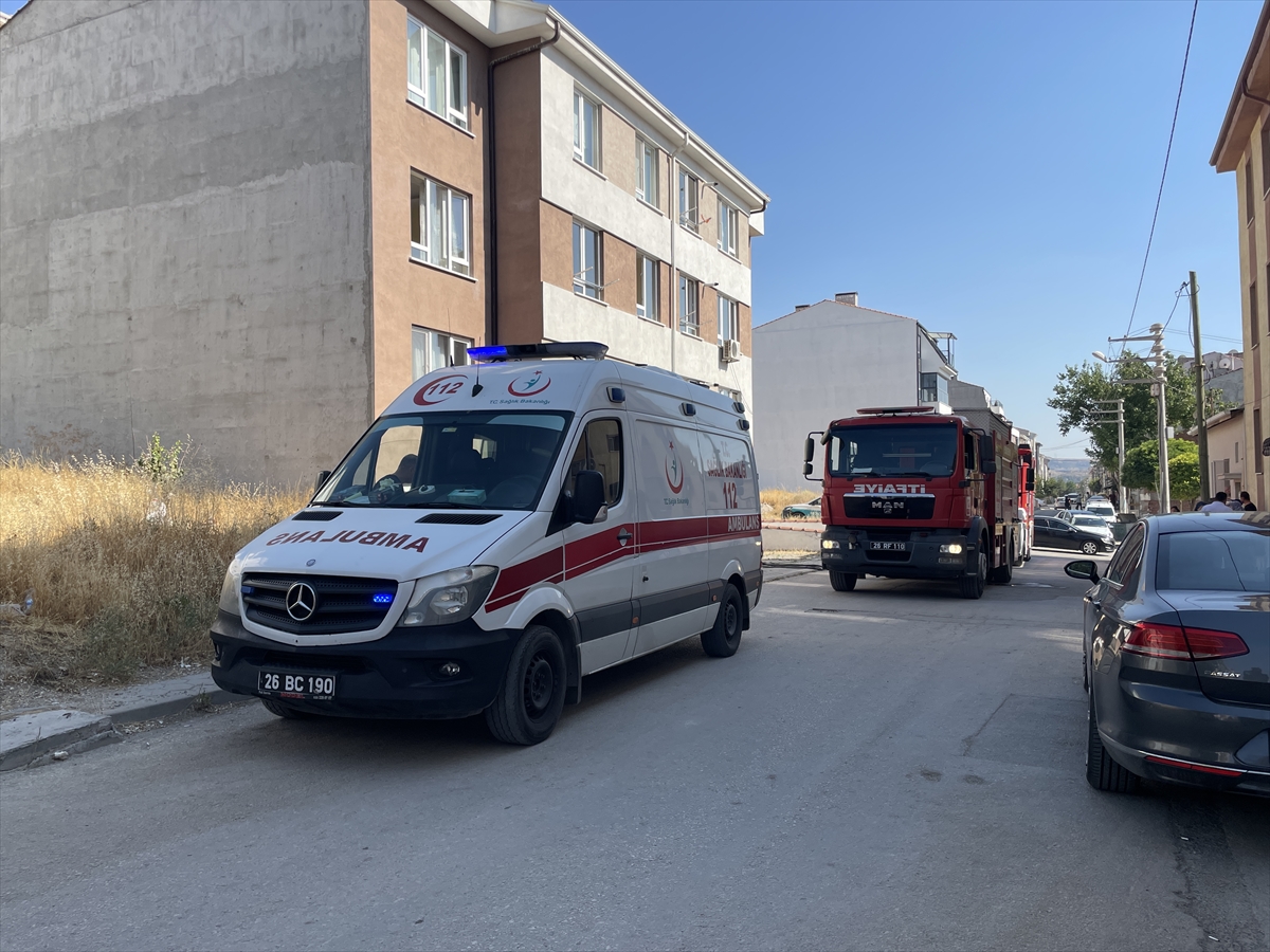 Eskişehir'de Bir Yangın Felaketi: Dumandan Etkilenen Kişi Yaşamını Yitirdi