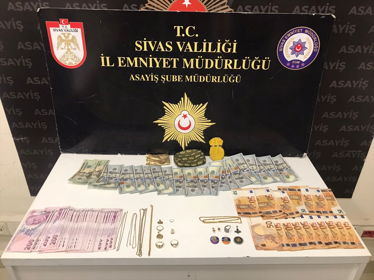 Sivas Merkezli Dolandırıcılık Operasyonunda Şok Gelişme: İki Zanlı Tutuklandı