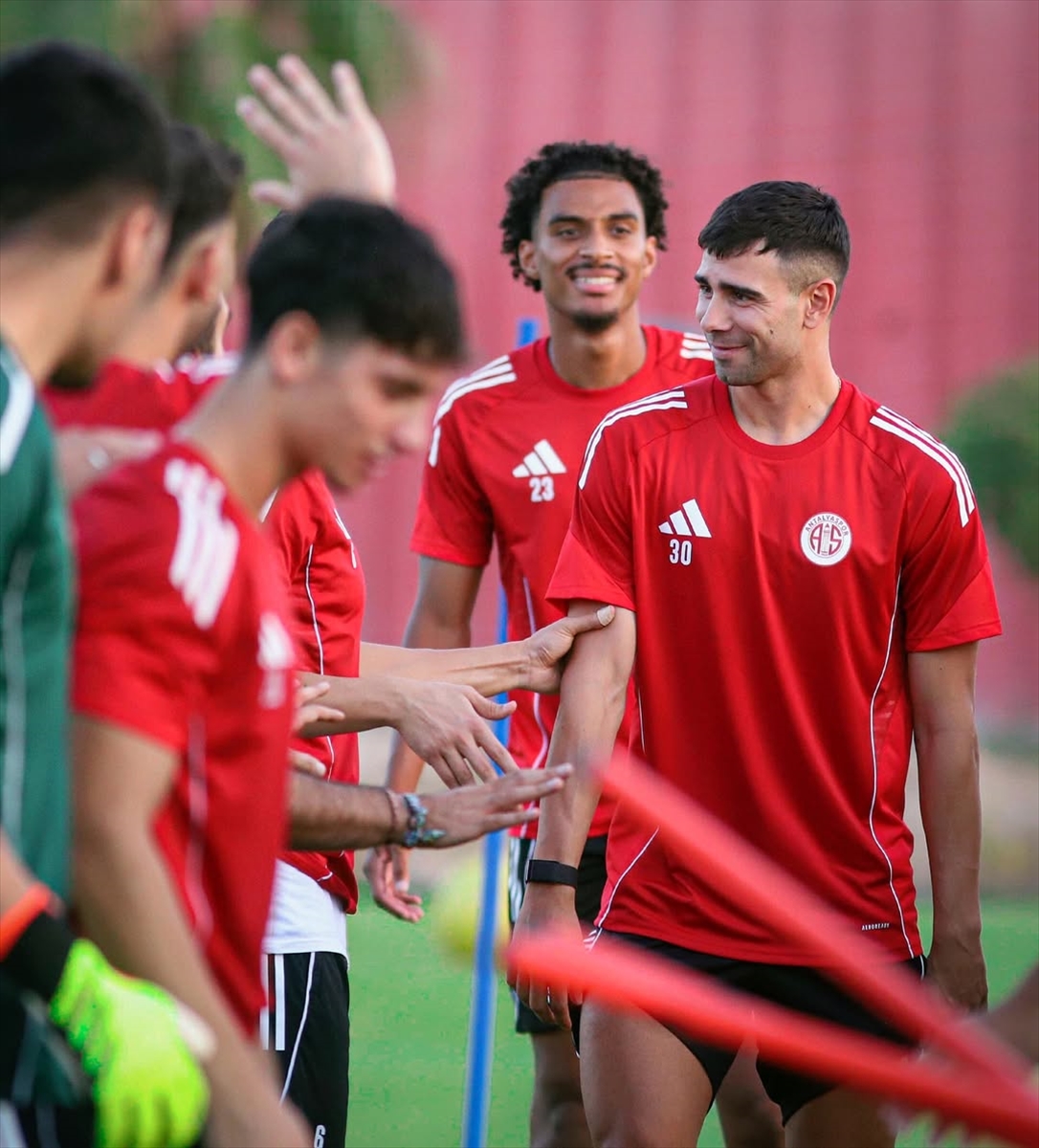 Antalyaspor Gençlerbirliği Maçı Öncesi Hazırlıklarına Hız Kesmeden Devam Ediyor
