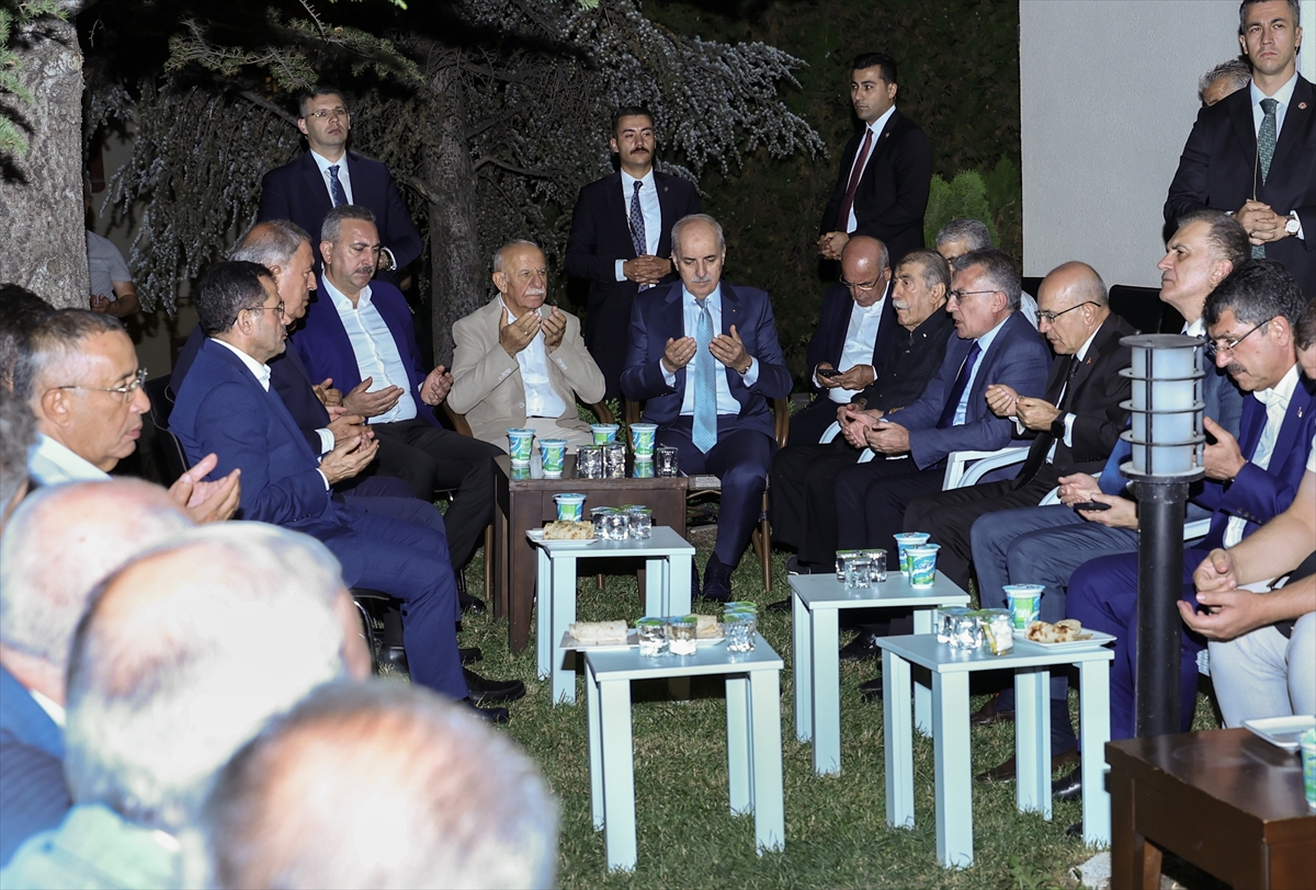 Numan Kurtulmuş'un Ziyareti: Mehmet Şimşek'e Başsağlığı Mesajı