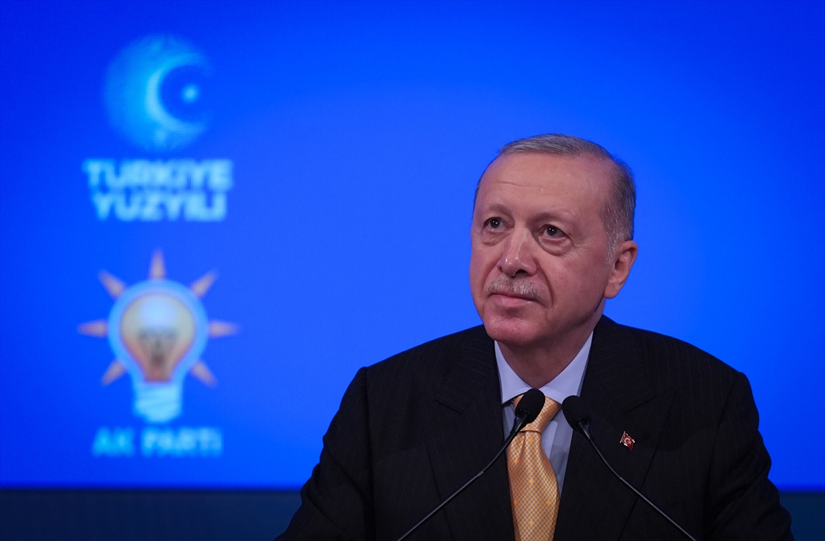 Erdoğan'dan Kararlılık Mesajı AK Parti Daha Güçlü Yarınlara Hazırlanıyor
