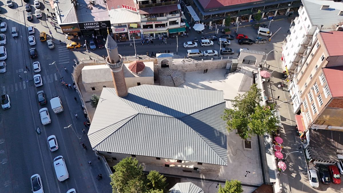 Sivas'taki Tarihi Cami Yeniden Açılıyor: Restorasyonun Ardından Merakla Beklenen Açılış