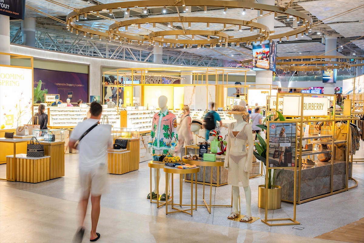 ATÜ Duty Free Antalya'da Alışveriş Deneyimini İkiye Katlıyor